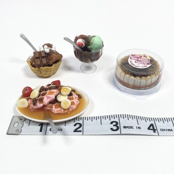 Completed Miniverse Make it Mini Food Tiramisu Ice Cream Sundae Waffles Finished - Picture 2 of 16